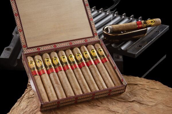 Adipati S4 Wooden Box isi 10 Batang Siglo Size S-4
